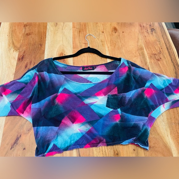 Top - Picture 3 of 3